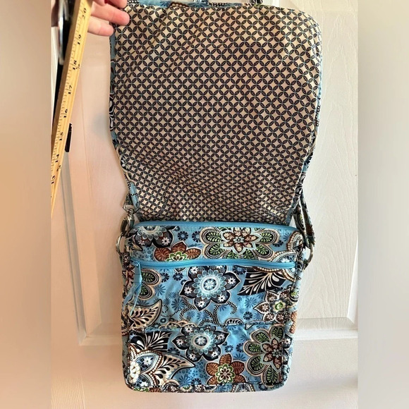 EUC Vera Bradley Blue Hipster Crossbody Adjustable Bag - Picture 8 of 8